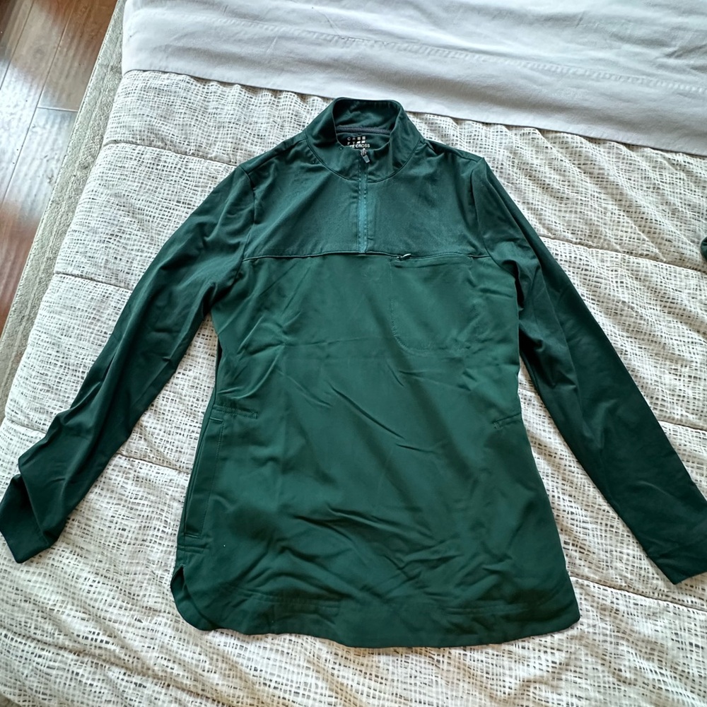 Long sleeve scrub top